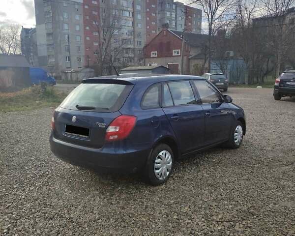 Синий Шкода Фабия, объемом двигателя 1.4 л и пробегом 219 тыс. км за 4449 $, фото 13 на Automoto.ua