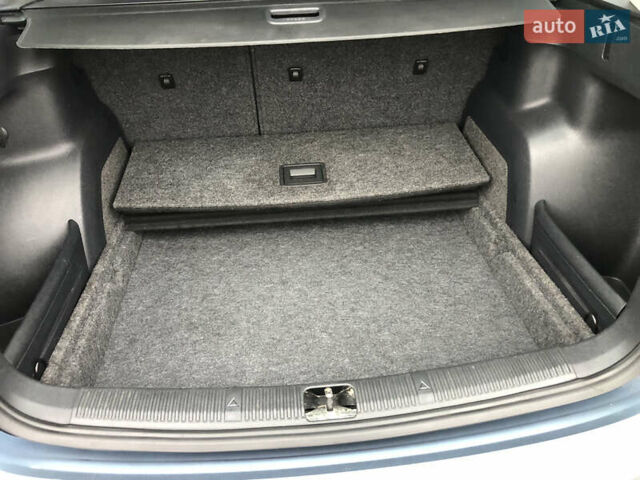 Синий Шкода Фабия, объемом двигателя 1.4 л и пробегом 200 тыс. км за 5500 $, фото 7 на Automoto.ua