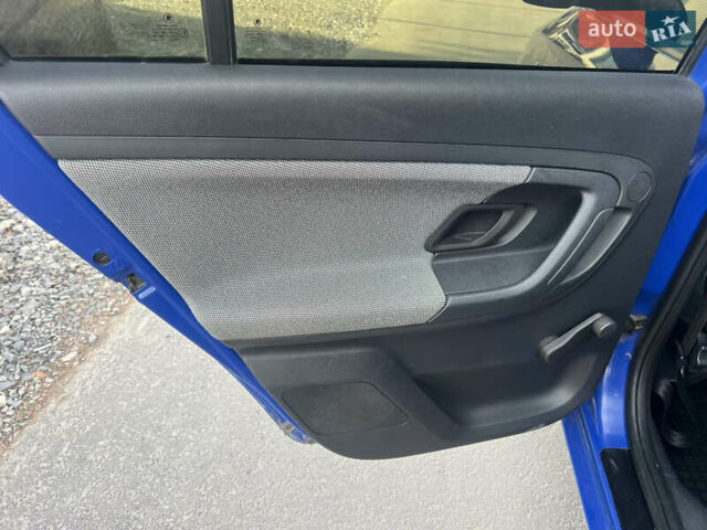 Синій Шкода Фабія, об'ємом двигуна 1.42 л та пробігом 280 тис. км за 4350 $, фото 13 на Automoto.ua