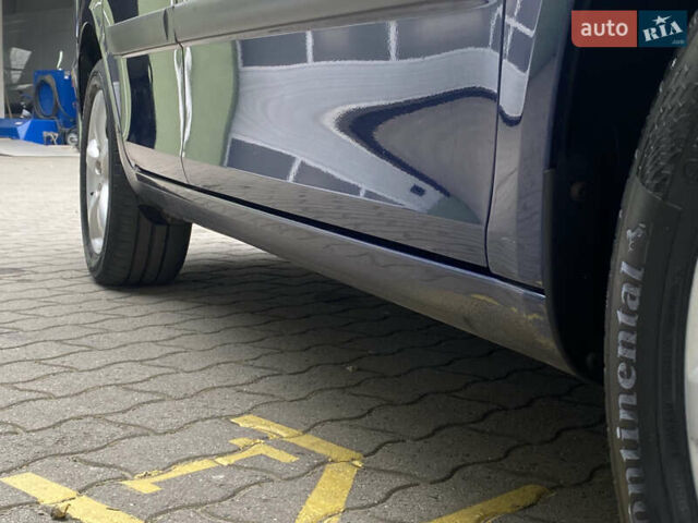 Синій Шкода Фабія, об'ємом двигуна 1.39 л та пробігом 183 тис. км за 5100 $, фото 19 на Automoto.ua