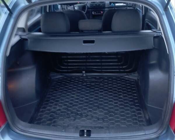 Синій Шкода Фабія, об'ємом двигуна 1.2 л та пробігом 185 тис. км за 4750 $, фото 12 на Automoto.ua