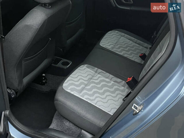 Синий Шкода Фабия, объемом двигателя 1.6 л и пробегом 229 тыс. км за 7200 $, фото 15 на Automoto.ua