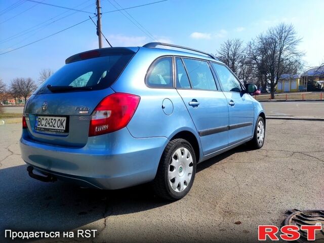 Синий Шкода Фабия, объемом двигателя 1.9 л и пробегом 260 тыс. км за 5500 $, фото 8 на Automoto.ua