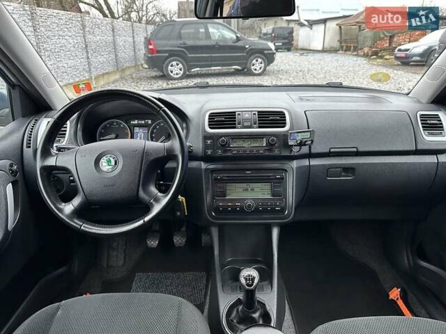 Синий Шкода Фабия, объемом двигателя 1.4 л и пробегом 245 тыс. км за 6299 $, фото 72 на Automoto.ua