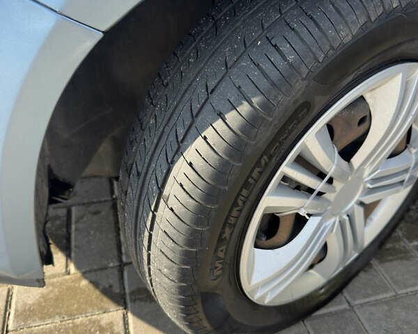 Синий Шкода Фабия, объемом двигателя 1.2 л и пробегом 265 тыс. км за 4000 $, фото 16 на Automoto.ua