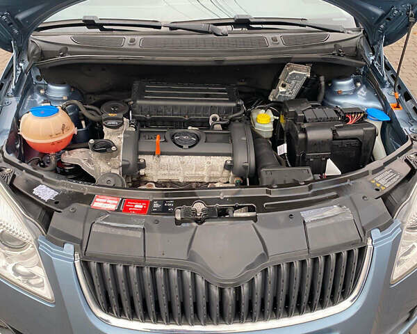 Синий Шкода Фабия, объемом двигателя 1.6 л и пробегом 230 тыс. км за 6700 $, фото 12 на Automoto.ua