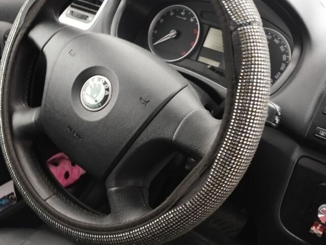 Синий Шкода Фабия, объемом двигателя 1.6 л и пробегом 355 тыс. км за 7500 $, фото 6 на Automoto.ua