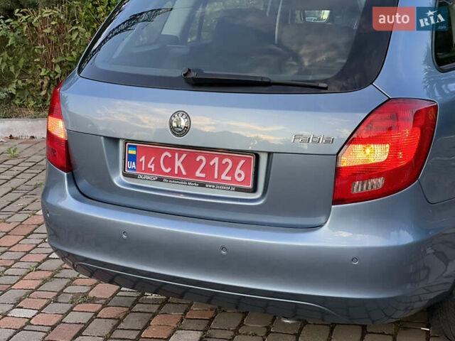 Синий Шкода Фабия, объемом двигателя 1.6 л и пробегом 237 тыс. км за 6850 $, фото 23 на Automoto.ua