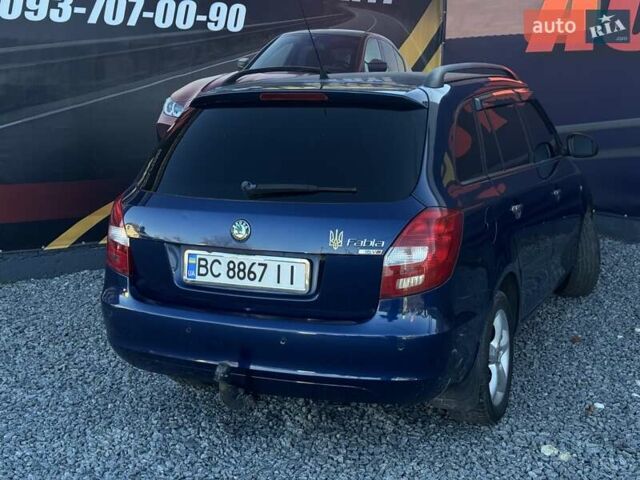Синій Шкода Фабія, об'ємом двигуна 1.6 л та пробігом 230 тис. км за 4400 $, фото 7 на Automoto.ua