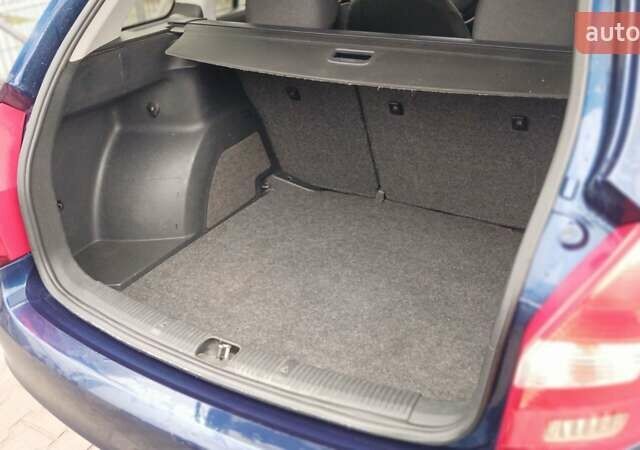 Синий Шкода Фабия, объемом двигателя 1.4 л и пробегом 182 тыс. км за 5499 $, фото 19 на Automoto.ua