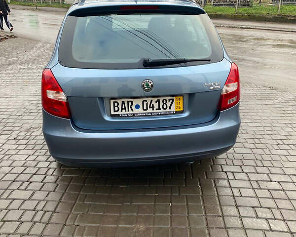 Синий Шкода Фабия, объемом двигателя 1.6 л и пробегом 230 тыс. км за 6700 $, фото 7 на Automoto.ua