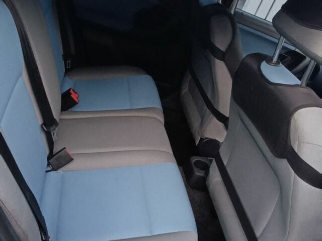 Синий Шкода Фабия, объемом двигателя 0 л и пробегом 240 тыс. км за 4199 $, фото 10 на Automoto.ua