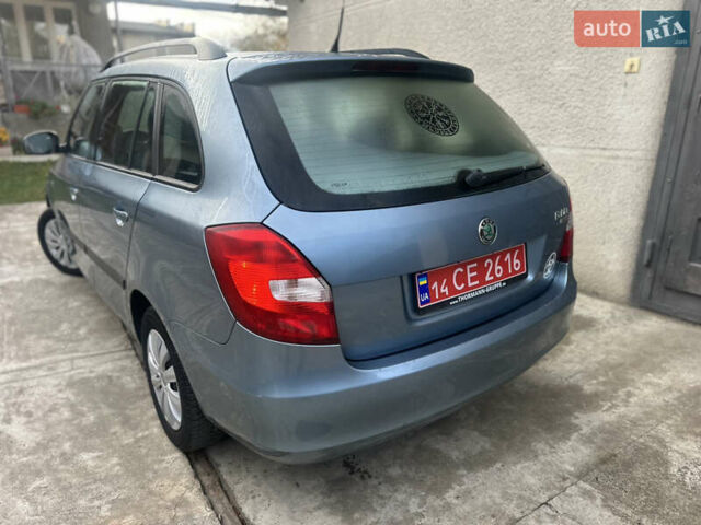 Синий Шкода Фабия, объемом двигателя 1.6 л и пробегом 205 тыс. км за 5150 $, фото 31 на Automoto.ua