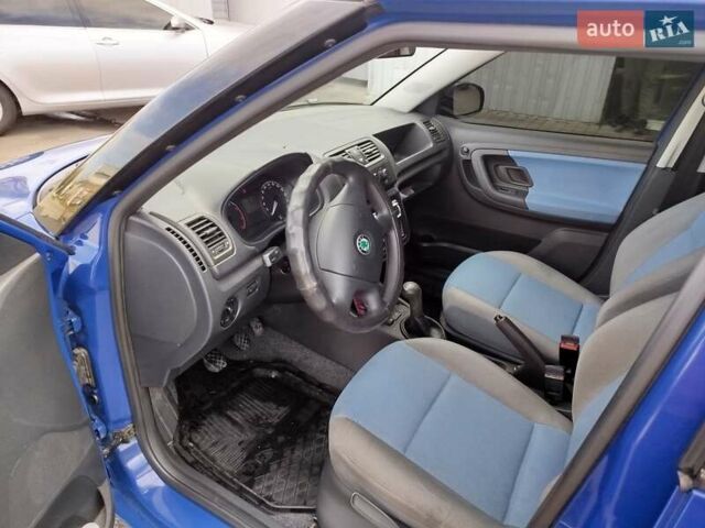 Шкода Фабия 2008 в Гайвороне на Automoto.ua Синий Шкода Фабия, объемом двигателя 1.2 л и пробегом 222 тыс. км за 4250 $, фото 1 на Automoto.ua