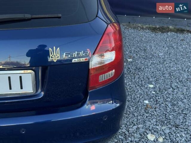 Синій Шкода Фабія, об'ємом двигуна 1.6 л та пробігом 230 тис. км за 4400 $, фото 9 на Automoto.ua