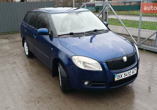 Синий Шкода Фабия, объемом двигателя 1.4 л и пробегом 182 тыс. км за 5499 $, фото 1 на Automoto.ua