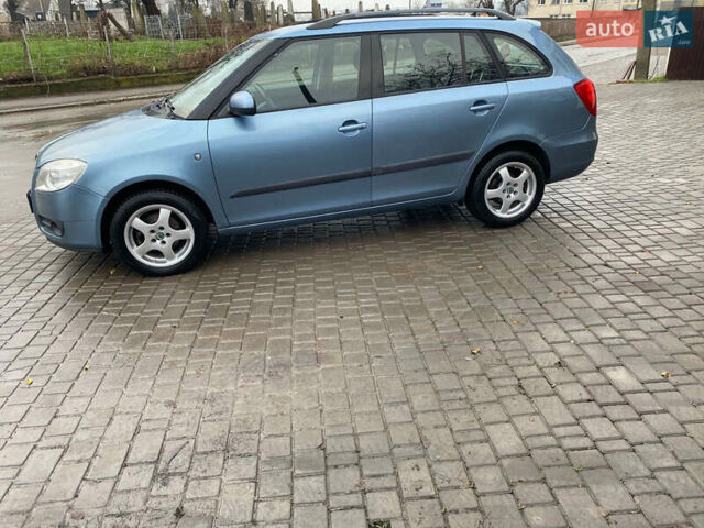 Синий Шкода Фабия, объемом двигателя 1.6 л и пробегом 230 тыс. км за 6700 $, фото 5 на Automoto.ua