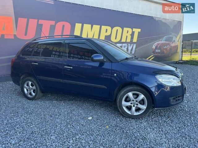 Синій Шкода Фабія, об'ємом двигуна 1.6 л та пробігом 230 тис. км за 4400 $, фото 1 на Automoto.ua