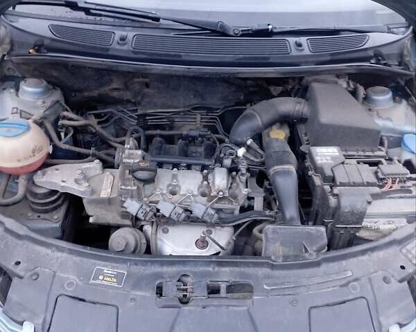Синій Шкода Фабія, об'ємом двигуна 1.2 л та пробігом 185 тис. км за 4750 $, фото 10 на Automoto.ua