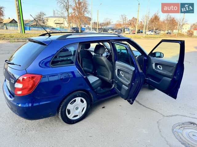 Синий Шкода Фабия, объемом двигателя 1.39 л и пробегом 291 тыс. км за 4700 $, фото 9 на Automoto.ua