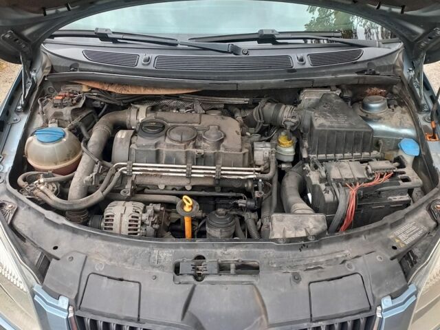 Шкода Фабия 2008 в Киеве на Automoto.ua Синий Шкода Фабия, объемом двигателя 1.9 л и пробегом 196 тыс. км за 5900 $, фото 9 на Automoto.ua