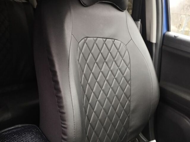 Синий Шкода Фабия, объемом двигателя 1.6 л и пробегом 355 тыс. км за 7500 $, фото 7 на Automoto.ua