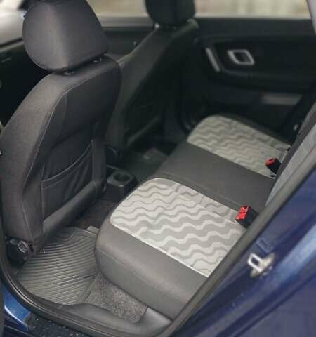 Синий Шкода Фабия, объемом двигателя 1.4 л и пробегом 182 тыс. км за 5499 $, фото 16 на Automoto.ua