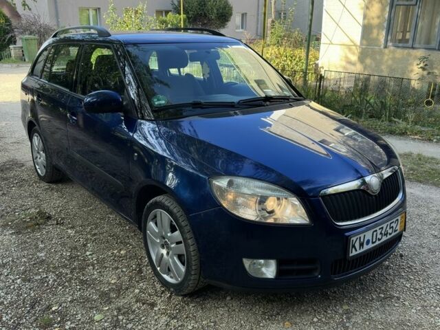 Синій Шкода Фабія, об'ємом двигуна 1.4 л та пробігом 190 тис. км за 5700 $, фото 8 на Automoto.ua