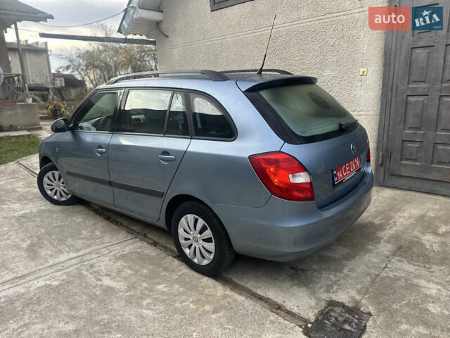 Синий Шкода Фабия, объемом двигателя 1.6 л и пробегом 205 тыс. км за 5150 $, фото 32 на Automoto.ua