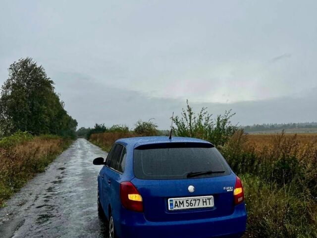 Шкода Фабия 2008 в Бердичеве на Automoto.ua Синий Шкода Фабия, объемом двигателя 1.4 л и пробегом 287 тыс. км за 4000 $, фото 3 на Automoto.ua