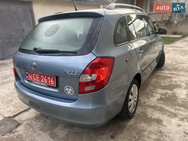 Синий Шкода Фабия, объемом двигателя 1.6 л и пробегом 205 тыс. км за 5150 $, фото 26 на Automoto.ua