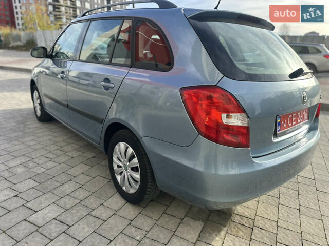 Синий Шкода Фабия, объемом двигателя 1.6 л и пробегом 205 тыс. км за 5150 $, фото 8 на Automoto.ua