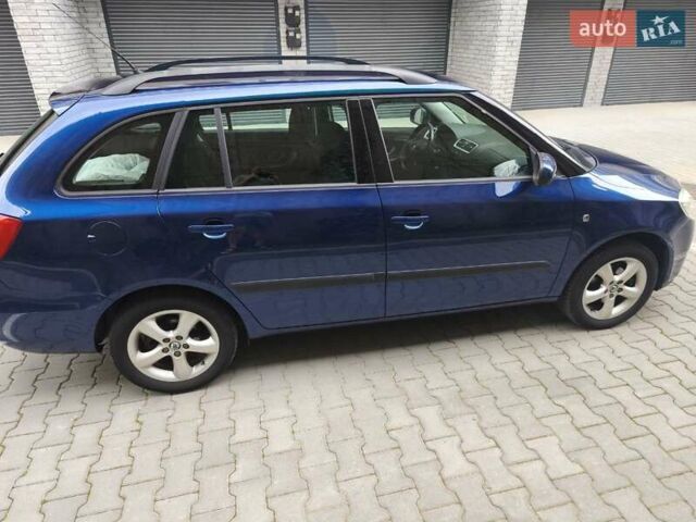 Синий Шкода Фабия, объемом двигателя 1.6 л и пробегом 242 тыс. км за 6300 $, фото 10 на Automoto.ua