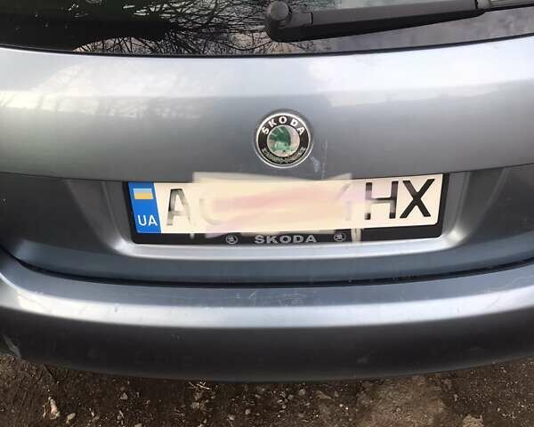 Синій Шкода Фабія, об'ємом двигуна 1.42 л та пробігом 228 тис. км за 5300 $, фото 3 на Automoto.ua