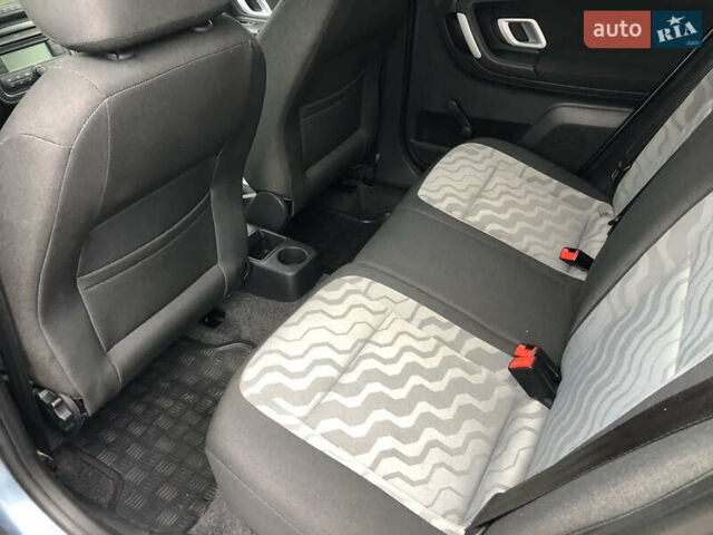 Синий Шкода Фабия, объемом двигателя 1.4 л и пробегом 200 тыс. км за 5500 $, фото 19 на Automoto.ua