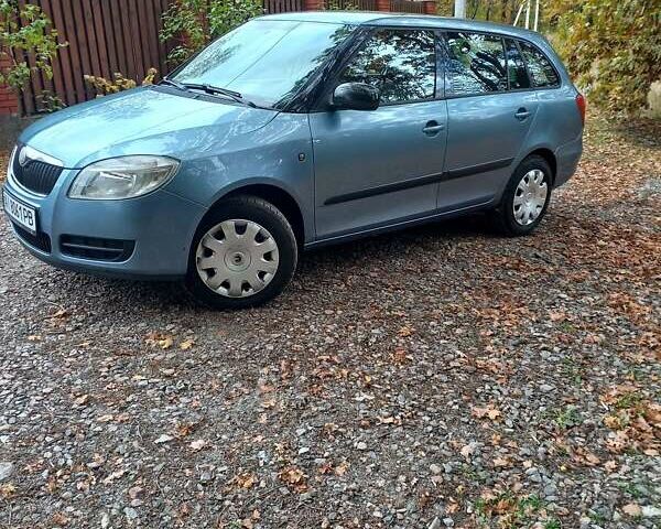 Шкода Фабия 2008 в Киеве на Automoto.ua Синий Шкода Фабия, объемом двигателя 1.9 л и пробегом 296 тыс. км за 5900 $, фото 6 на Automoto.ua