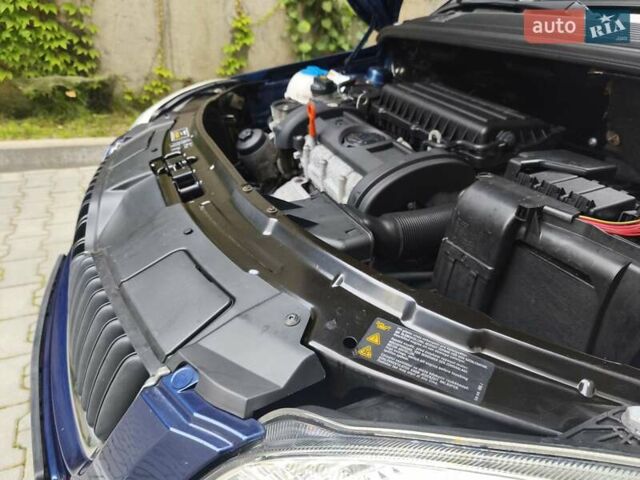 Синий Шкода Фабия, объемом двигателя 1.6 л и пробегом 243 тыс. км за 6400 $, фото 78 на Automoto.ua