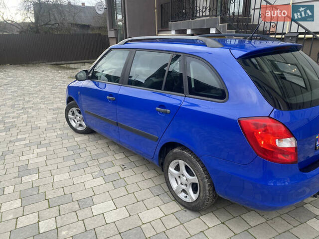 Синий Шкода Фабия, объемом двигателя 1.2 л и пробегом 189 тыс. км за 4300 $, фото 3 на Automoto.ua