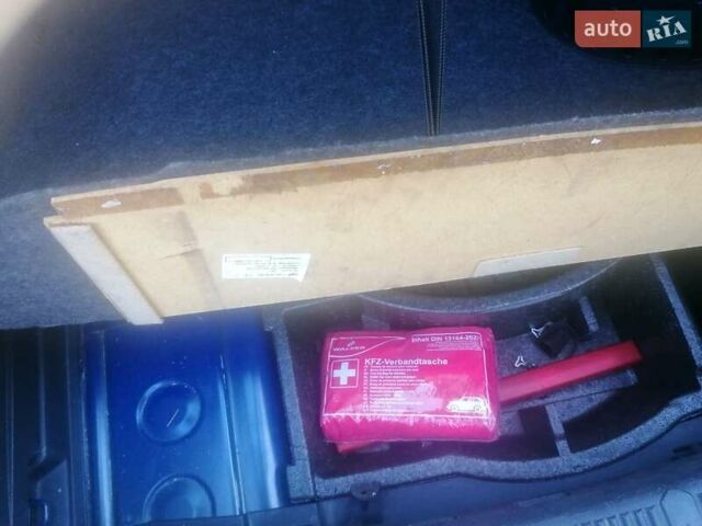 Синий Шкода Фабия, объемом двигателя 1.39 л и пробегом 167 тыс. км за 5500 $, фото 10 на Automoto.ua