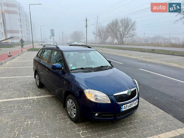 Синий Шкода Фабия, объемом двигателя 1.6 л и пробегом 238 тыс. км за 6999 $, фото 2 на Automoto.ua
