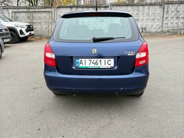 Синій Шкода Фабія, об'ємом двигуна 1.4 л та пробігом 300 тис. км за 3400 $, фото 4 на Automoto.ua