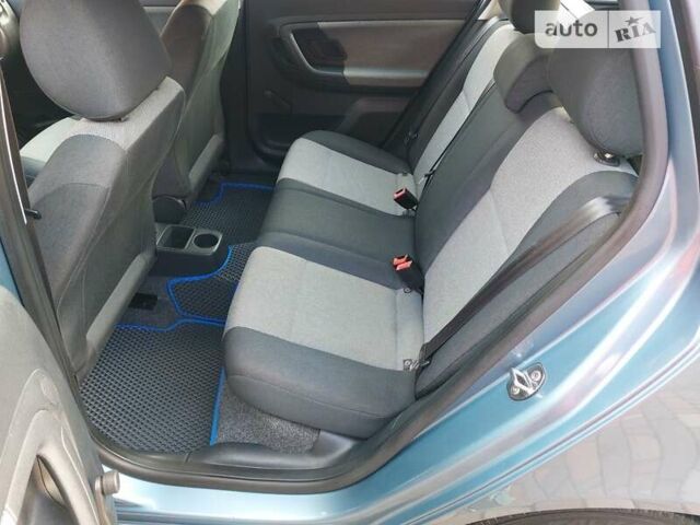 Синий Шкода Фабия, объемом двигателя 1.2 л и пробегом 161 тыс. км за 4750 $, фото 55 на Automoto.ua