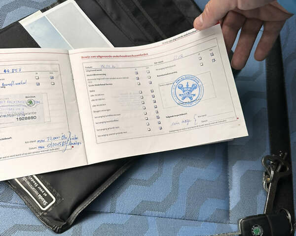 Синій Шкода Фабія, об'ємом двигуна 1.6 л та пробігом 178 тис. км за 6800 $, фото 39 на Automoto.ua