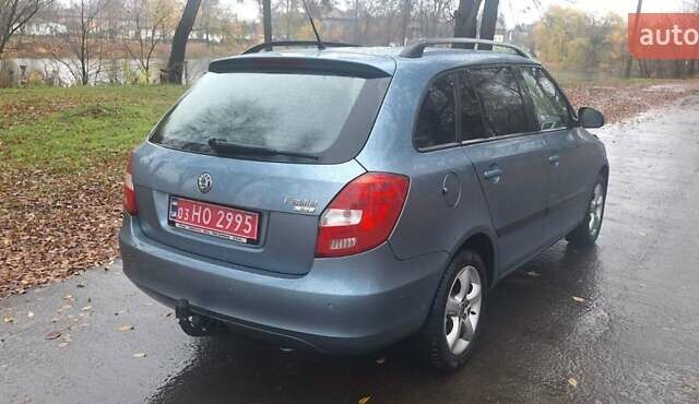 Синий Шкода Фабия, объемом двигателя 1.4 л и пробегом 200 тыс. км за 5900 $, фото 4 на Automoto.ua