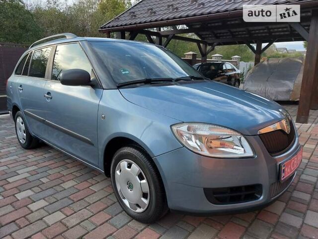 Синий Шкода Фабия, объемом двигателя 1.2 л и пробегом 161 тыс. км за 4750 $, фото 12 на Automoto.ua