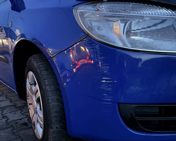 Синий Шкода Фабия, объемом двигателя 1.2 л и пробегом 209 тыс. км за 4100 $, фото 6 на Automoto.ua