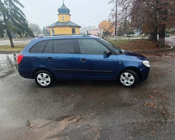 Синій Шкода Фабія, об'ємом двигуна 1.2 л та пробігом 199 тис. км за 4900 $, фото 4 на Automoto.ua