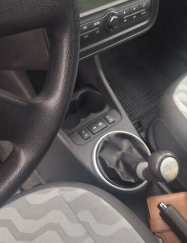 Синий Шкода Фабия, объемом двигателя 1.4 л и пробегом 200 тыс. км за 5900 $, фото 9 на Automoto.ua