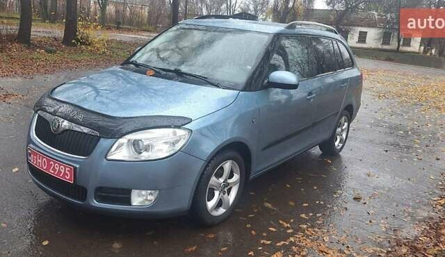 Синий Шкода Фабия, объемом двигателя 1.4 л и пробегом 200 тыс. км за 5900 $, фото 7 на Automoto.ua