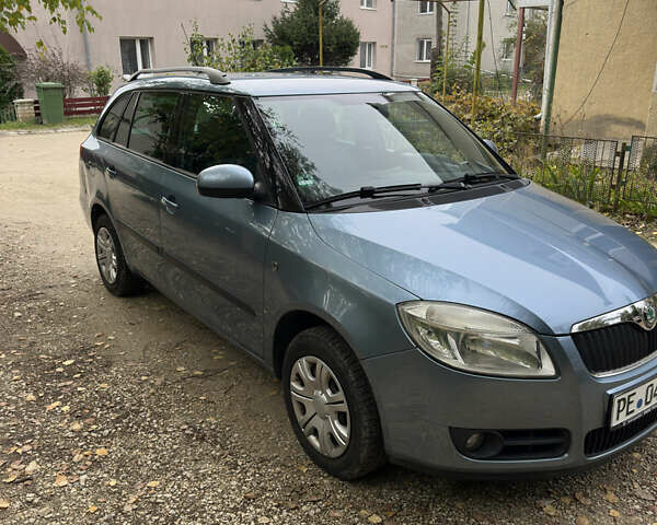 Синій Шкода Фабія, об'ємом двигуна 1.6 л та пробігом 178 тис. км за 6800 $, фото 7 на Automoto.ua